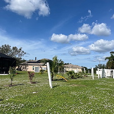 Durable-Vinyl-Fence-Installation-in-Sarasota-FL-Hurricane-Damage-Replacement 5