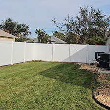 Durable-Vinyl-Fence-Installation-in-Sarasota-FL-Hurricane-Damage-Replacement 2